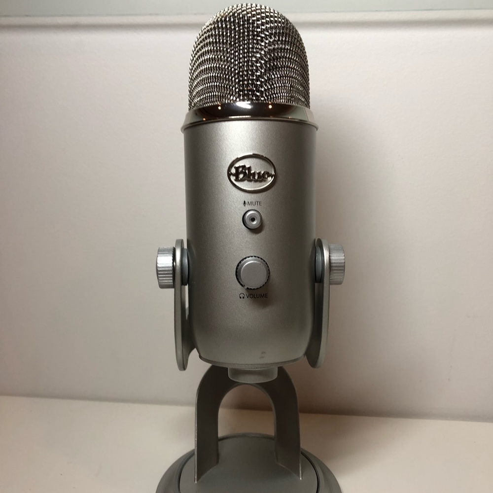 Blue Yeti Microphone Silver